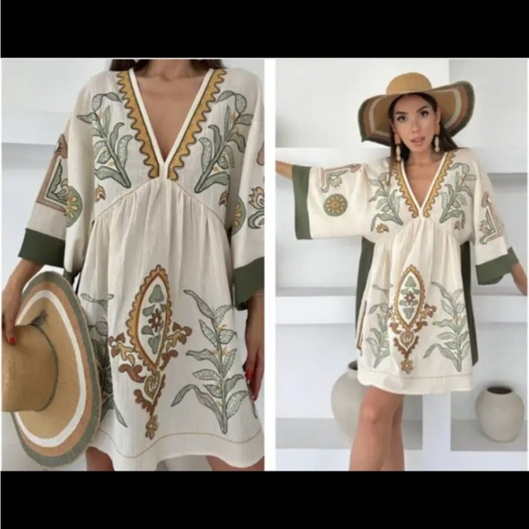 unbranded Dresses & Skirts - Boho Indie Embroidered Caftan Mini Dress